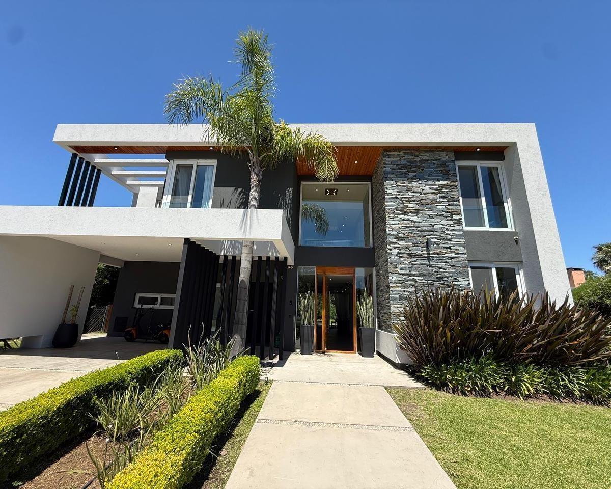 Hermosa Casa En Venta En Estancias Del Pilar 0