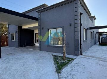 Casa · 170m² · 4 Ambientes · 3 Cocheras · Casa en Venta Ubicado en San Pablo, Pilar, G. B. a. Zona Norte