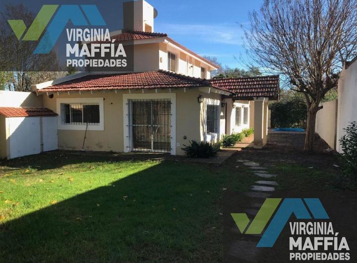 Casa · 160m² · 4 Dormitorios · 2 Cocheras