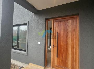 Casa · 190m² · 5 Ambientes · 2 Cocheras · Casa en Venta Ubicado en San Pablo, Pilar, G. B. a. Zona Norte