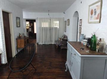 Casa · 200m² · 7 Ambientes · Casaquinta en Venta en Glew
