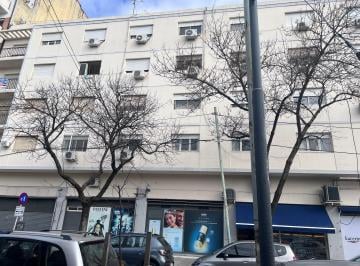 FRENTE EDIFICIO · Departamento de 3/4 Amb en Venta Al Frente en Villa Real!