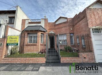 Casa · 150m² · 4 Ambientes · 2 Cocheras · Casa 4 Ambientes en Planta Baja. Lote Propio 10 X 29