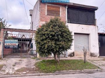 PH de 3 ambientes, La Matanza · PH Compuesto por Dos Departamentos de 2 Ambientes c/u - I. Casanova