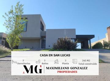 Casa · 240m² · 4 Ambientes · 2 Cocheras · Casa Venta San Lucas San Vicente