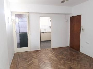 Departamento · 37m² · 2 Ambientes · Alquiler Depto 2 Amb Floresta Cocina y Lavad Indep