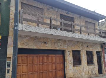 Casa de 6 ambientes, Monte Castro · Casa 6 Ambientes con Patio, Jardin con Pileta, Terraza y Balcon Corrido