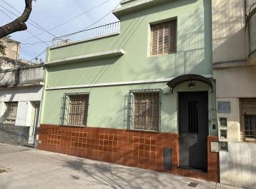 PH · 130m² · 4 Ambientes · PH 4 Ambientes con Patio y Terraza