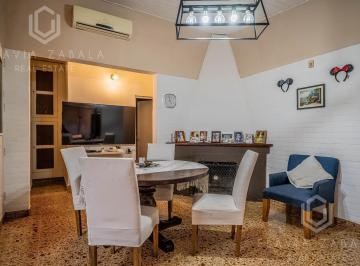 Departamento · 151m² · 5 Ambientes · Venta PH Cinco Ambientes con Local, Patio y Terraza. San Fernando