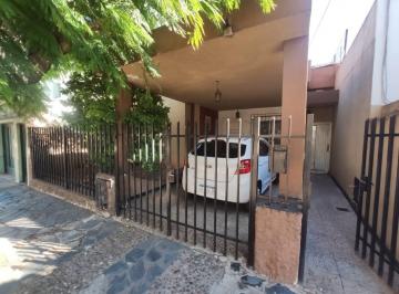 Casa de 4 ambientes, Morón · Casa con Departamento en Lote Propio en Venta!