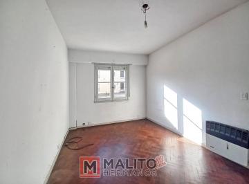 Departamento · 63m² · 3 Ambientes · Venta Departamento 3 Ambientes con Balcon Al Contrafrente