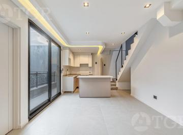 Departamento · 70m² · 3 Ambientes · Venta Departamento 3 Ambientes Tipo Dúplex en Parque Avellaneda - Oportunidad Inmobiliaria