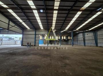 Bodega-Galpón · 2460m² · Galpón en Alquiler en Villa Tesei