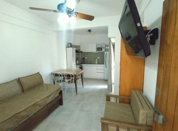 Departamento · 36m² · 2 Ambientes · Impecable 2 Amb a 50 m del Mar, Pleno Centro!