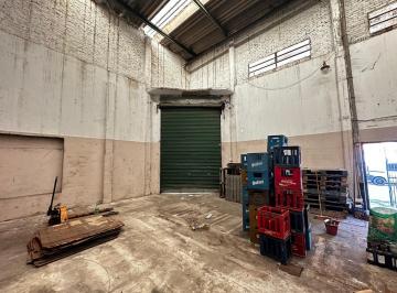 Bodega-Galpón · 150m² · 2 Ambientes · Alquiler Galpon Valentin Alsina