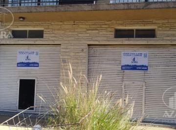 Local comercial · 193m² · 6 Ambientes · 1 Cochera · Local con Casa de 6 Ambientes con Cochera