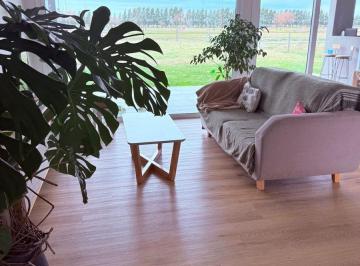 Casa · 123m² · 4 Ambientes · 1 Cochera · Casa en Venta en Coronel Brandsen