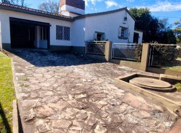 Casa de 9 ambientes, Salsipuedes · Gran Propiedad a La Venta con Amplio Parque y Pileta en Salsipuedes