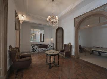 Casa · 420m² · 25 Ambientes · Oficina en Recoleta