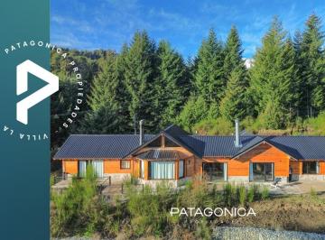 Casa · 315m² · 6 Ambientes · 1 Cochera · Venta Casa m² Cumelen Country Club;villa La Angostura