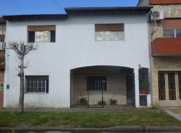 PH · 83m² · 3 Ambientes · Venta PH 3 Amb José L. Suárez Terraza