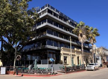 Departamento · 52m² · 2 Ambientes · 1 Cochera · Departamento Frente Al Río Colón