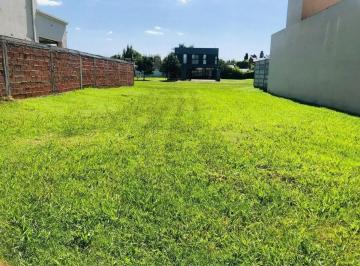 Terreno · 336m² · Terreno Lote en Venta en Manuel B. Gonnet, La Plata, G. B. a. Zona Sur