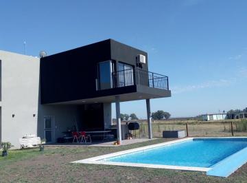 Casa de 6 ambientes, Presidente Perón · Excelente Casa 6 Ambientes a La Venta en Canning