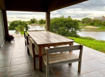 Casa · 300m² · 6 Ambientes · 2 Cocheras · Casa en Alquiler Temporario - El Solar de Victoria