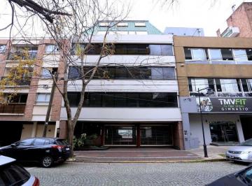 Edificio · 1747m² · 24 Cocheras · Edificio en Block San Isidro Centro