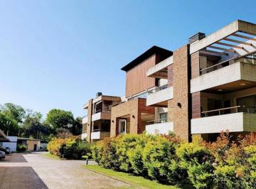Departamento · 76m² · 3 Ambientes · 1 Cochera · Venta 3 Amb C/coch Cub y Jardin Altos de Benavidez