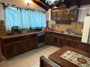 Quinta vacacional · 207m² · 4 Ambientes · Quinta, Barrio El Trébol, La Unión, Ezeiza - Permuta Depto