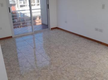 Departamento de 2 ambientes, La Matanza · Departamento en Ramos Mejia. Duplex 2 1/2 Ambientes. con Terraza.