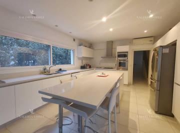 Casa · 530m² · 7 Ambientes · 1 Cochera · Casa en Alquiler en Highland Park Cc, Pilar, G. B. a. Zona Norte