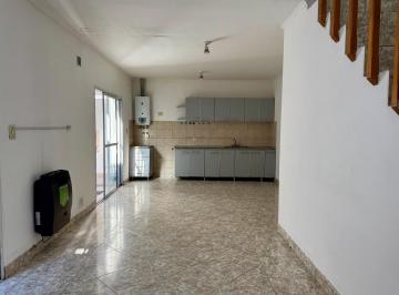 Departamento · 80m² · 3 Ambientes · Dúplex 2 Dorm. con Patio