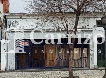 Local comercial de 3 ambientes, Balvanera · Local Comercial con Vivienda en Av Entre Rios Al 1500, Balvanera, Caba.