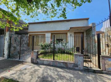 Casa · 160m² · 4 Ambientes · 2 Cocheras · Casa - Villa Ballester
