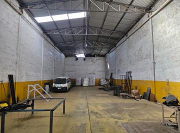 Local comercial · 500m² · 1 Ambiente · 12 Cocheras · Local - Villa Azalais