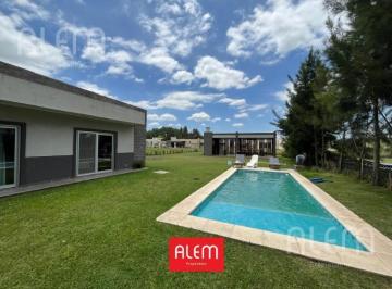 Casa · 174m² · 4 Ambientes · 2 Cocheras · Casa en Venta en Canning - Fincas del Alba