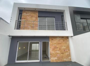 Casa · 120m² · 3 Dormitorios · 1 Cochera · Vendo Duplex a Estrenar, Importante Av, Posadas Mnes