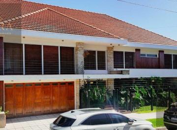 Casa · 550m² · 5 Ambientes · 4 Cocheras · Venta Casa 5 Amb Sobre Dos Lotes Barrio Parque Bernal