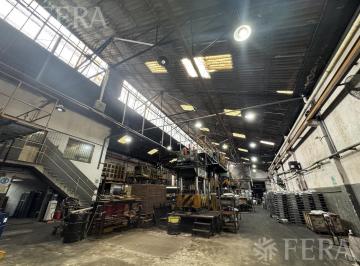 Bodega-Galpón · 5600m² · Venta de Nave Industrial / Depósito / Galpón en Avellaneda