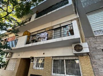 Departamento de 2 ambientes, Versalles · 2 Ambientes en Duplex Cfte con Balcon