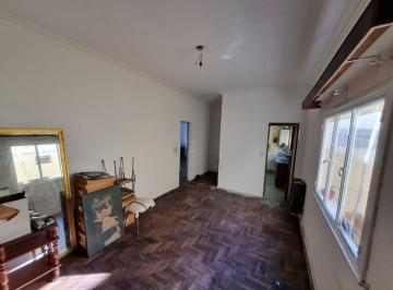 Departamento · 61m² · 3 Ambientes · Venta Apto Credito Ph/depto 3 Amb - Av Gral Paz y Av San Martin