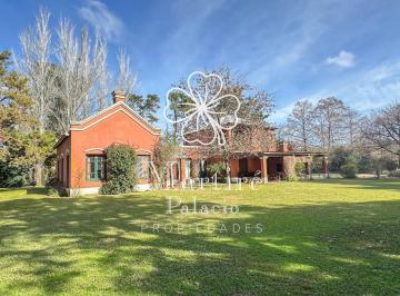 Casa · 194m² · 6 Ambientes · Casa en Venta en Chacras de Murray Frente Al Polo, Pilar