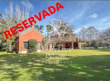 Casa · 194m² · 6 Ambientes · Casa en Venta en Chacras de Murray Frente Al Polo, Pilar