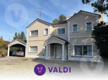 Casa · 246m² · 7 Ambientes · 2 Cocheras · Casa en Venta - Barrio Echeverría del Lago, Canning Apto Credito
