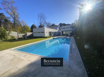 Casa · 467m² · 5 Ambientes · 4 Cocheras · Casa en Venta: Parque Leloir: 6 Ambientes