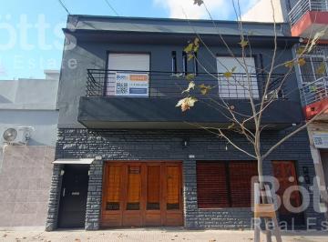 PH · 157m² · 5 Ambientes · 1 Cochera · PH Fte 5 Ambientes 2 Baños, Balcón, Terraza, Quincho y Garage Versalles