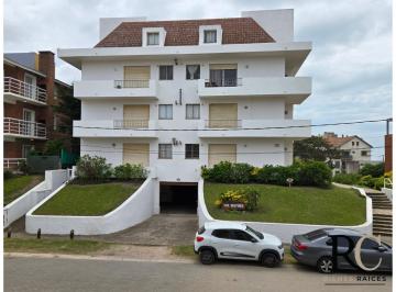 Departamento · 38m² · 3 Ambientes · Departamento de Dos Dorm. en Venta o Alquiler a Pocos m del Mar en Pinamar